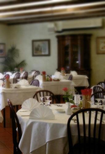 Albergo Ristorante La Scaiola Nuvolera Exterior photo
